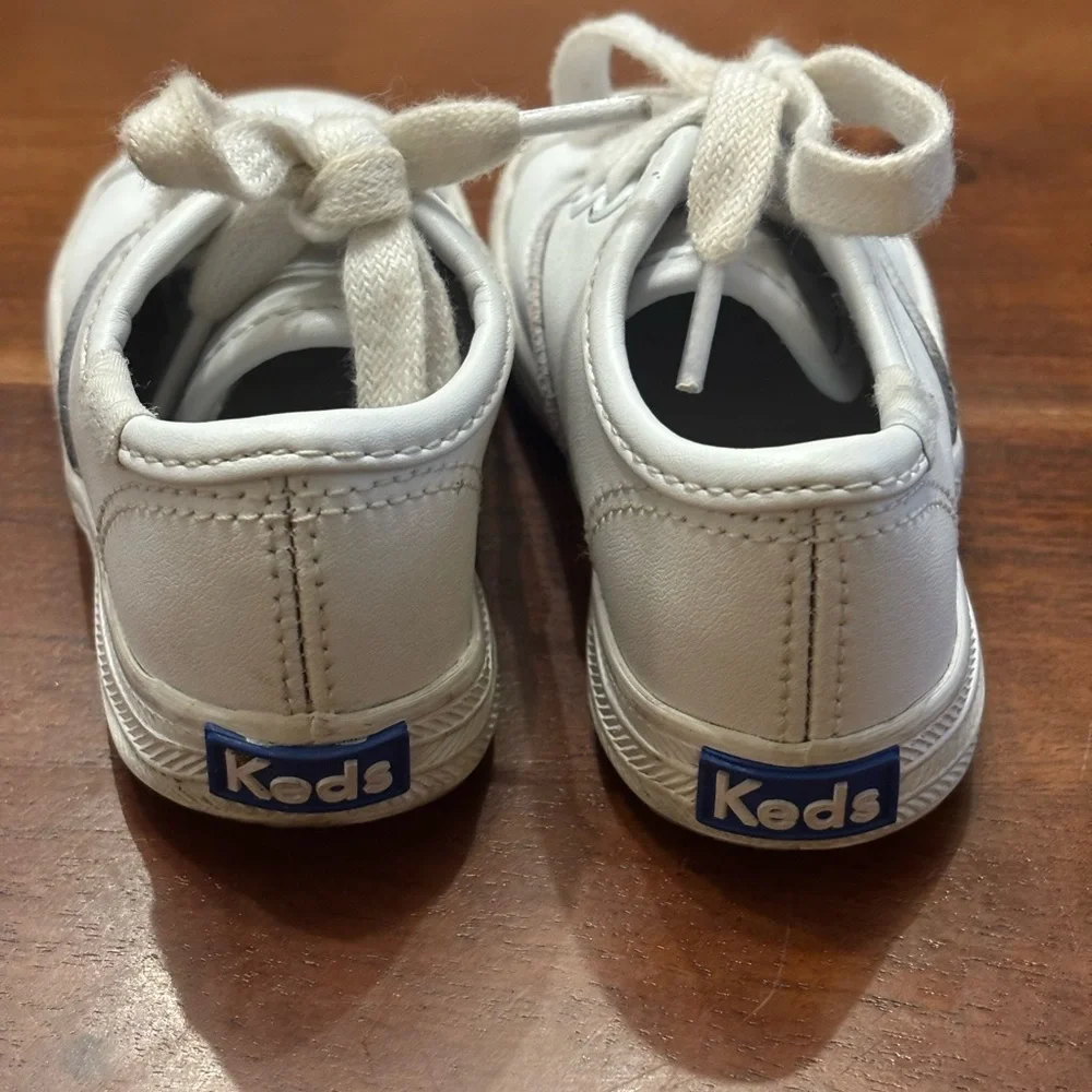 Keds Little Kids Champion Leather Lace Toe Cap - Picture 6 of 10